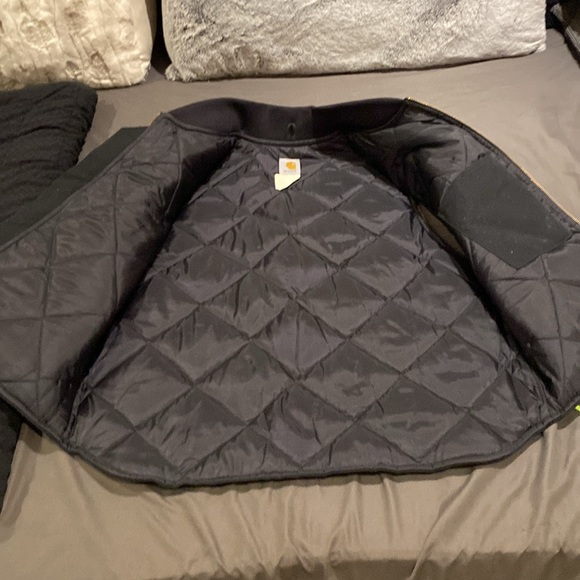 Carhartt Men's Black Vest - Picture 2 of 5